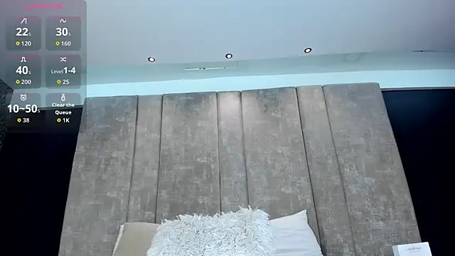 MaxiRogers live sex cam