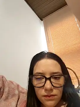 Isabella_21x's cam snapshot