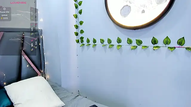 Sofia_villareal's cam snapshot