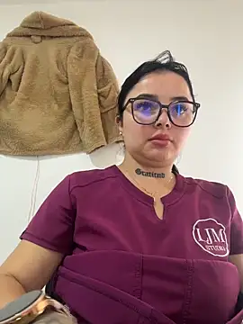 Mia__Bloom's cam snapshot