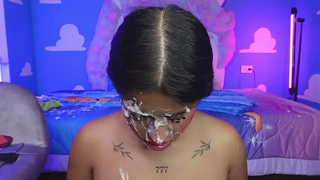 miss___anya's cam snapshot