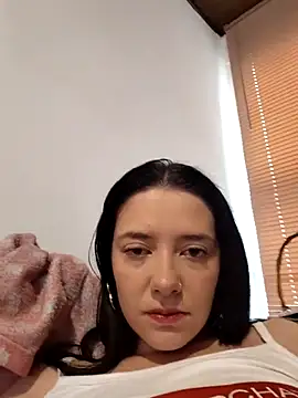 Isabella_21x's cam snapshot