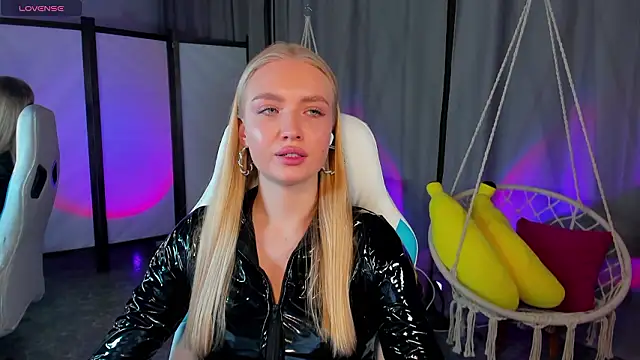 TessaGrays's cam snapshot