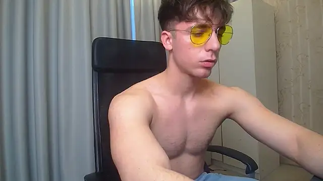 KellenWest's cam snapshot