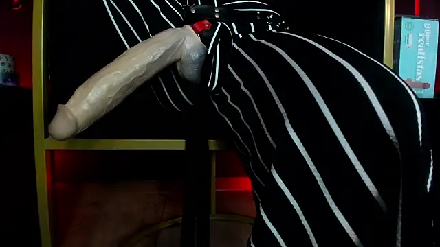 CharlotteScotte's cam snapshot