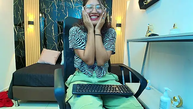 SamanthaFox_8's cam snapshot