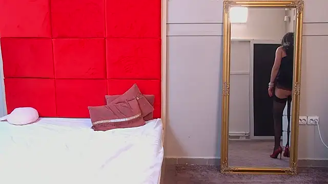 LanaBanner's cam snapshot