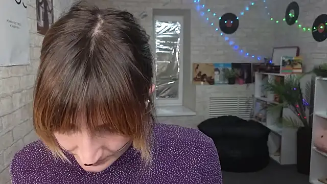 Nika_Kitten live sex cam