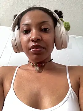 Queenkimi777 live sex cam