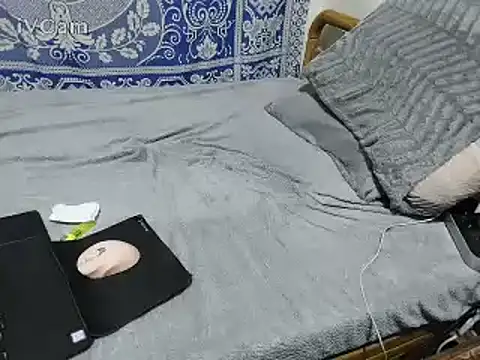 yazin19 live sex cam