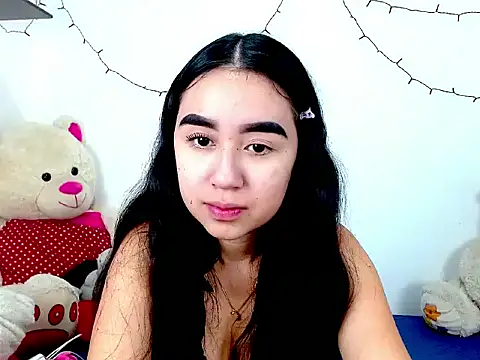 SiennaLorens live sex cam