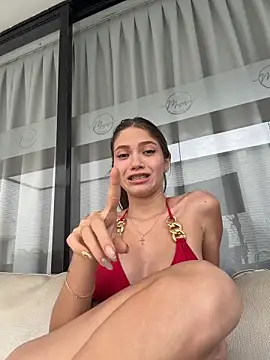 EmmaJhoons live sex cam