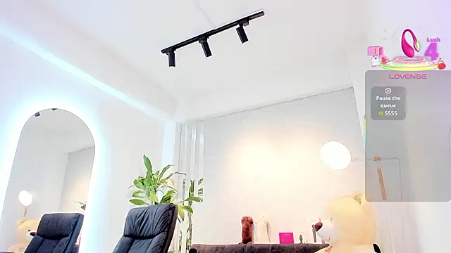 lily_cash1 live sex cam