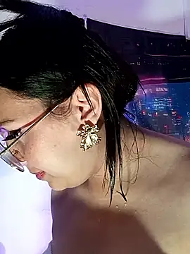 MiaStarts live sex cam