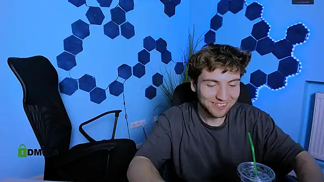 michael_strong1's cam snapshot