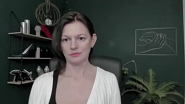 VivianWILD's cam snapshot