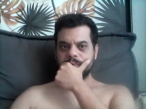 HornyBeachBoyBR's cam snapshot