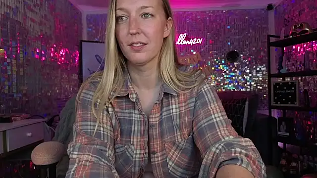 lucyallen4201 live sex cam