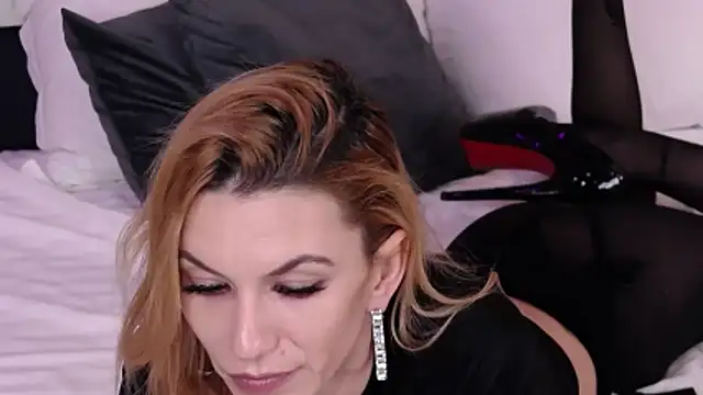 MayaHale's cam snapshot