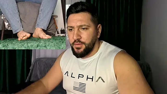 Gold_Alpha_Boy's cam snapshot