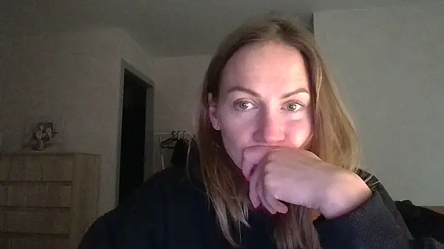 Thavione live sex cam