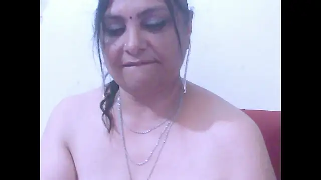 Indiansweetness77's cam snapshot