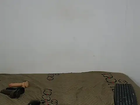 Belle2556's cam snapshot