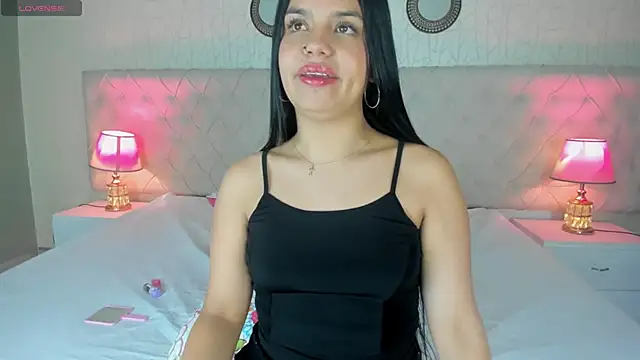 AlaiaDew's cam snapshot