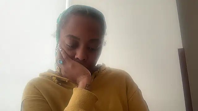 ChocolateCakeQueen's cam snapshot