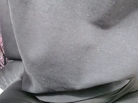 pervertt_suseth's cam snapshot