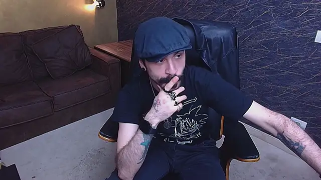 AxelColton live sex cam