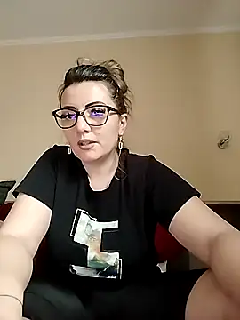 Sweetredvelvet live sex cam