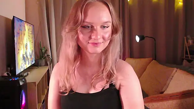 amelia_blondie's cam snapshot