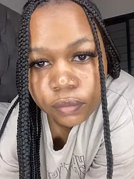 GoldenAss07's cam snapshot