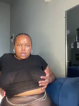 Curveysinaa's cam snapshot