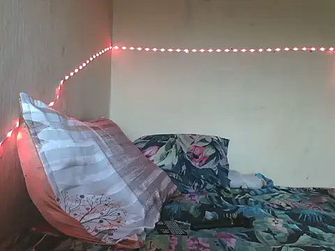 ZARIA-VIXEN's cam snapshot