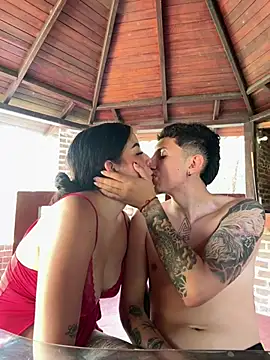 Couple_latinX live sex cam
