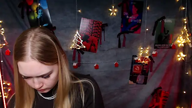 MademoiselleCl's cam snapshot