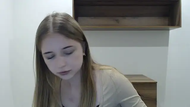 SweetBellaa_'s cam snapshot