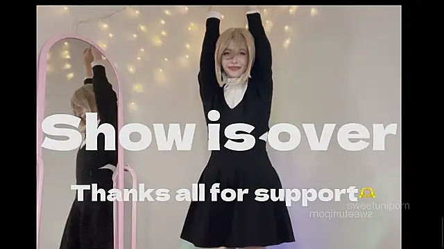 sweetuniporn's cam snapshot