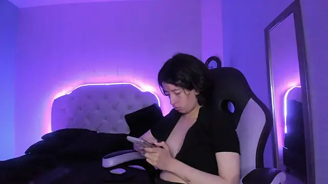 Coral-Sweet's cam snapshot