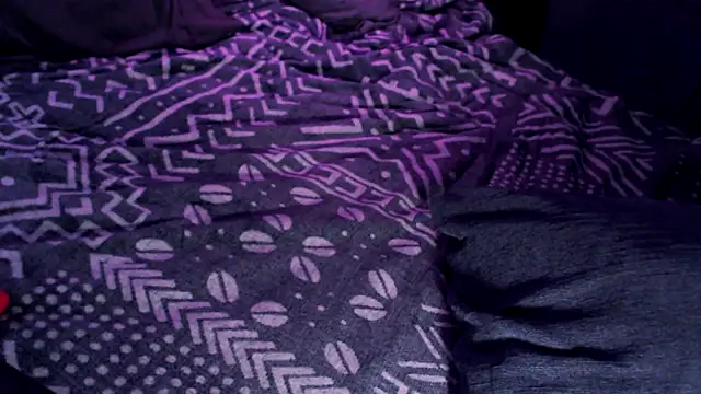 SpunsieLove live sex cam