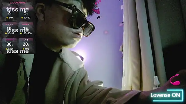 shuai321 live sex cam