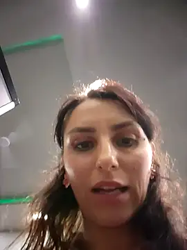 Izabella_Bella live sex cam