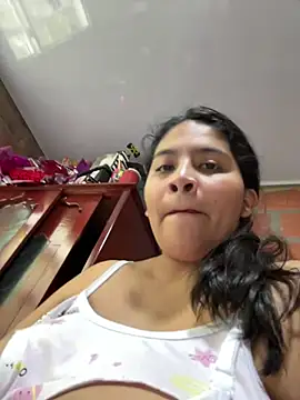 moncerrat_luna live sex cam