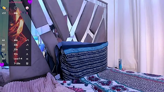 anisha_zambrano's cam snapshot