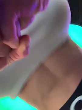 F3ckd0lllucy's cam snapshot