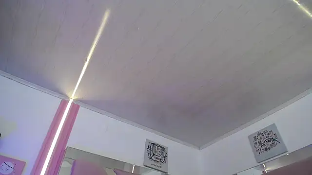 _Miaaleon live sex cam