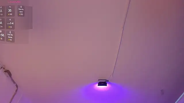 Amy_Kiitty_'s cam snapshot