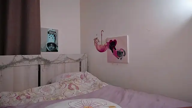 JuicyHelenX's cam snapshot